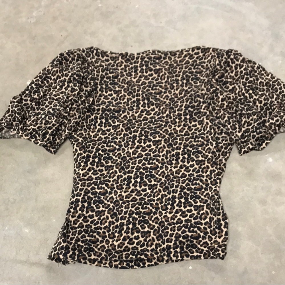 Nine West.  Medium.  Blouse - Picture 2 of 3